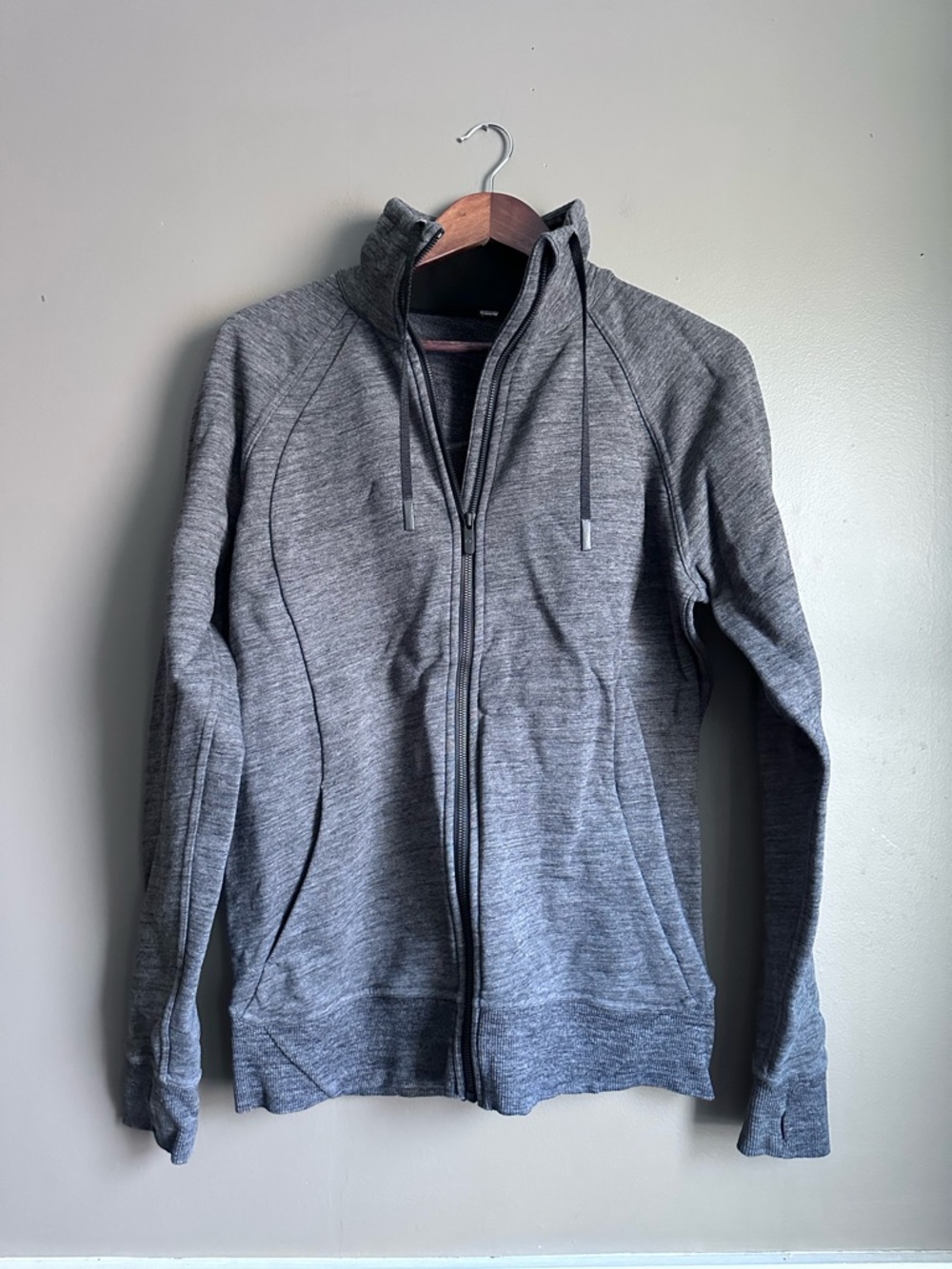 Lululemon Huddle & Hustle Jacket – Heather Gray/Black Size 10